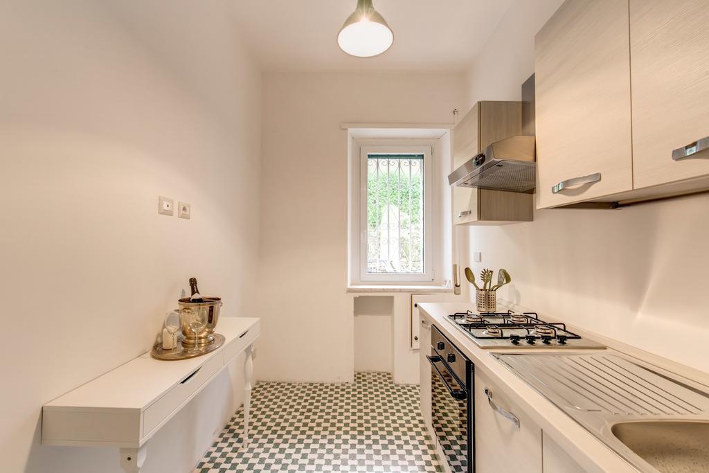 Daisy Guest House Colosseo Rzym Zewnętrze zdjęcie